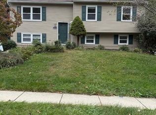 24201 Bush Hill Rd, Gaithersburg, MD 20882