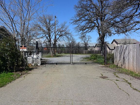 4th image of 1560 Dana Dr