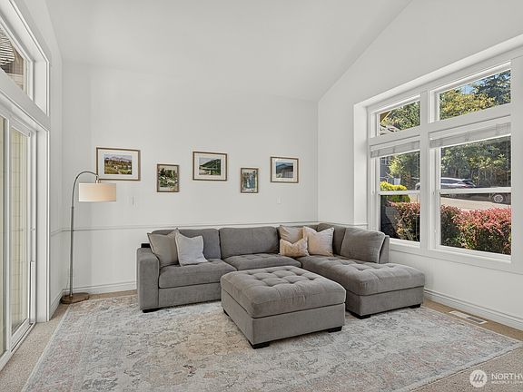 4th image of 2311 Oregon Avenue