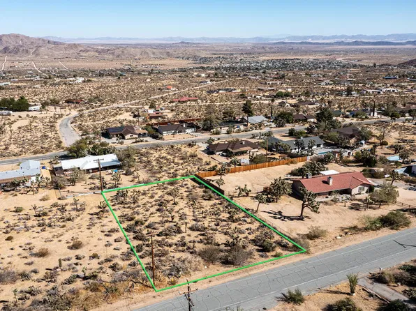 207 Sandalwood Trl, Joshua Tree, CA 92252