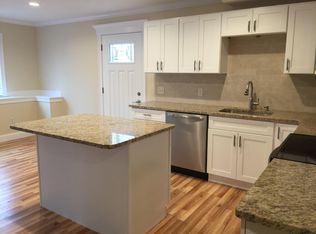 1 Driftwood Dr #1, Woburn, MA 01801
