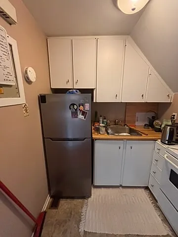 488 Gilmour St #3 — Photo 6