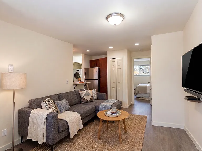 2501 Thorndyke Ave W #303 — Photo 26