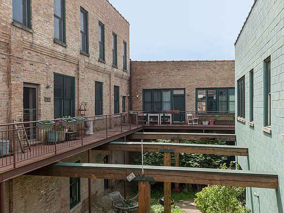 2nd image of 2418 W Bloomingdale Ave APT 202