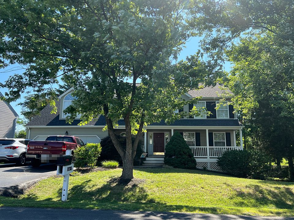 1st image of 10305 N Hampton Ln