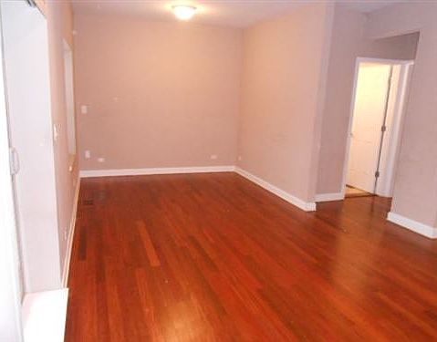 1st image of 3518 N Hamlin Ave #1