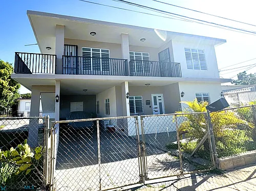 1 Bo Arenales Byu Photo 1