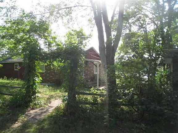 5th image of 321 N Noren Lake Dr