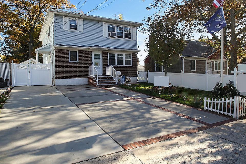 1st image of 309 Giffords Ln