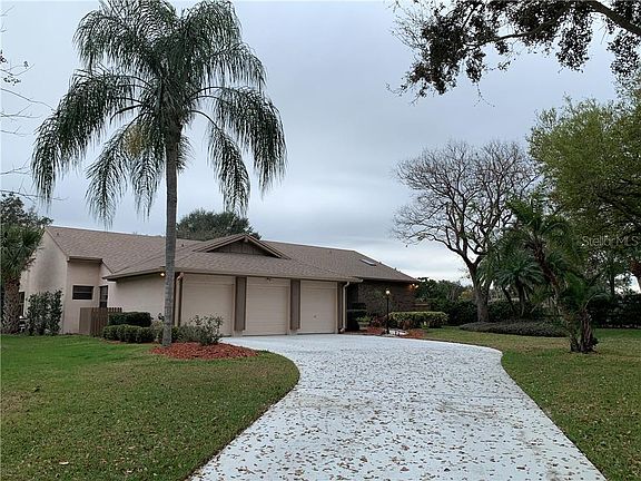 3rd image of 7200 Moss Leaf Ln