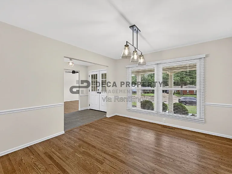 10327 Dorenshire Ct — Photo 13
