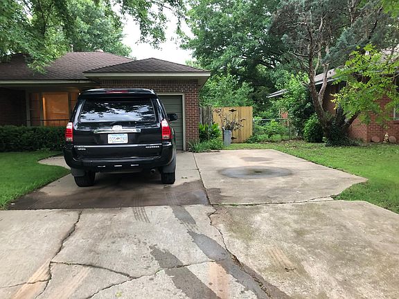 Space to park 2 cars