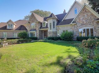 765 Elmwood Dr, Wheaton, IL
