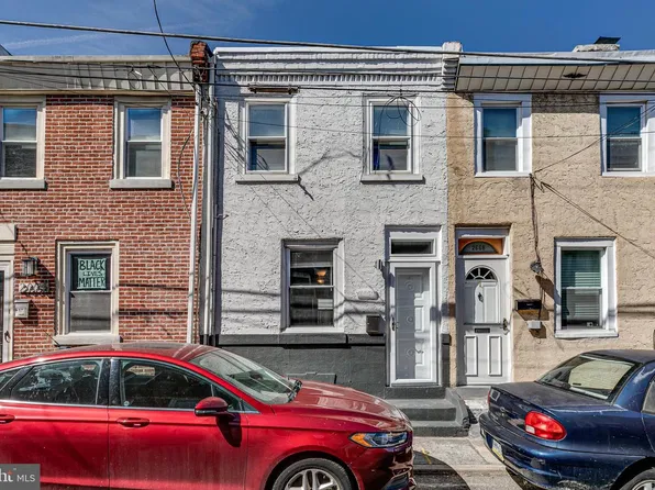 2666 Webb St, Philadelphia, PA 19125