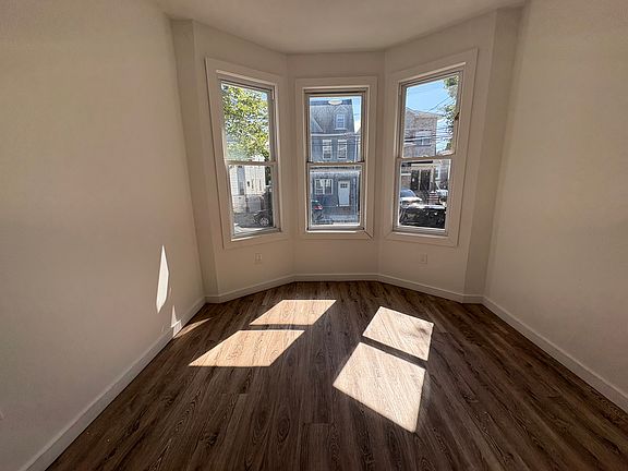 5th image of 331 Sussex Ave #A
