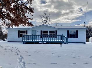 1642 Possum Track Dr, Alger, MI 48610