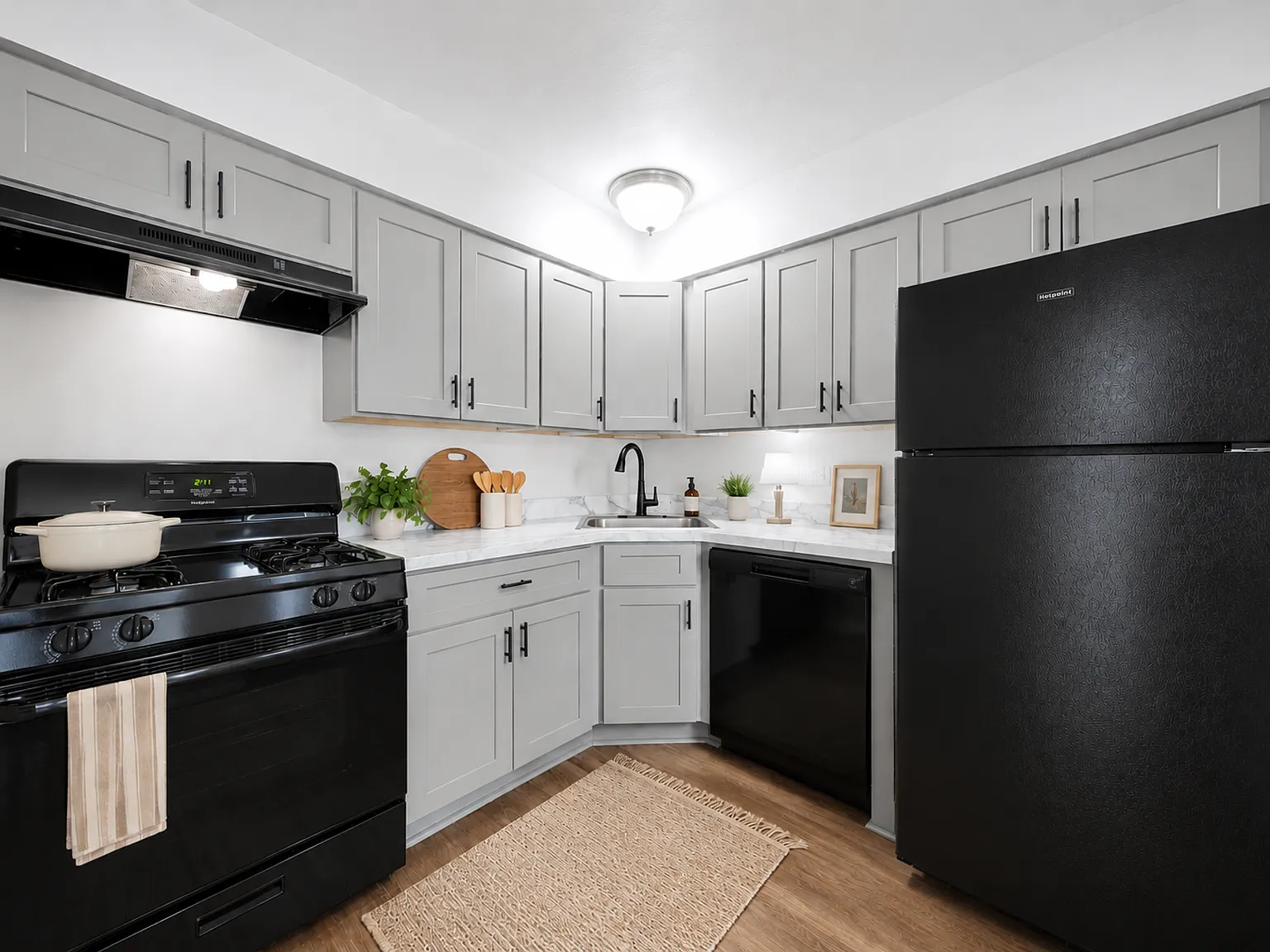 Eden Prairie Apartments — Photo 1