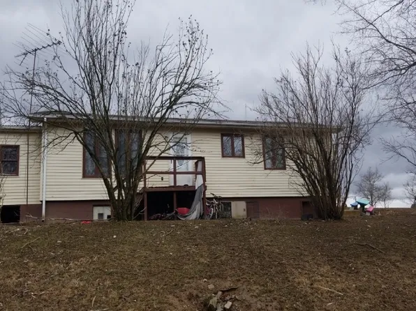 393 Sticky Kline Rd, Berkeley Springs, WV 25411