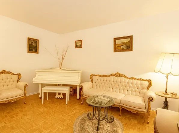 100 Central Park South image 4 of 4