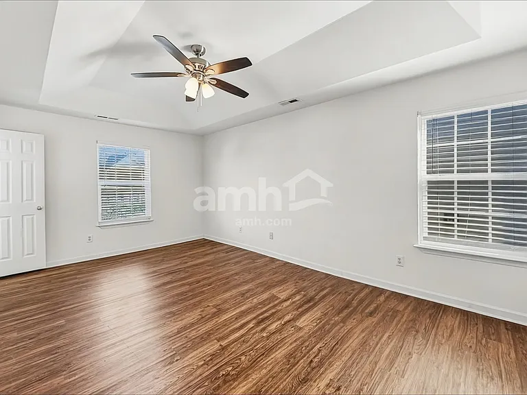 117 Rock Glen Ct — Photo 11