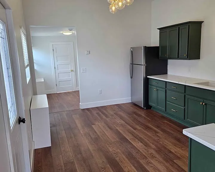 264 S Lehigh Ave #1 — Photo 3