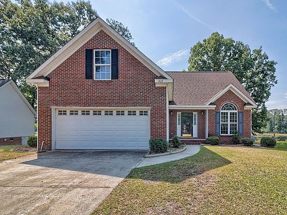 3rd image of 1213 Parliament Lake Dr