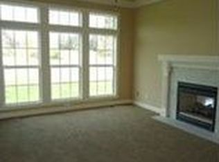 432 NW Greenview Dr, Blue Springs, MO 64064