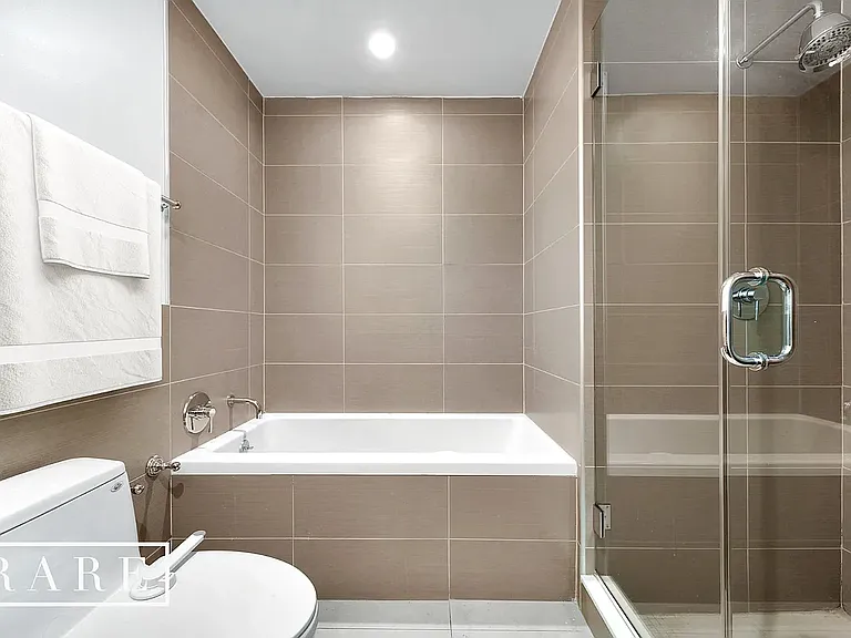 305 McGuinness Blvd #5A — Photo 11