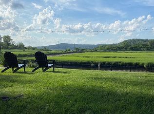 144 Blackpoint Rd, Rumson, NJ 07760