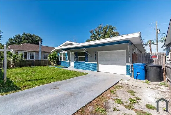 3 bed, $2,200 — Photo 2