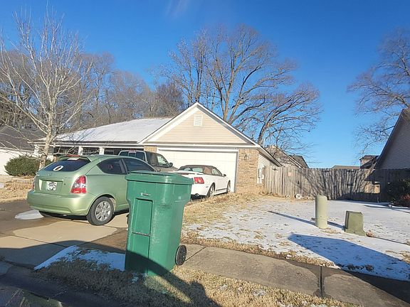 2nd image of 119 Carrie Ann Dr