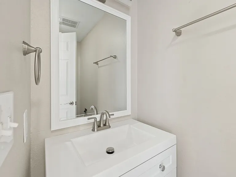 Brittany House Apartments — Photo 58