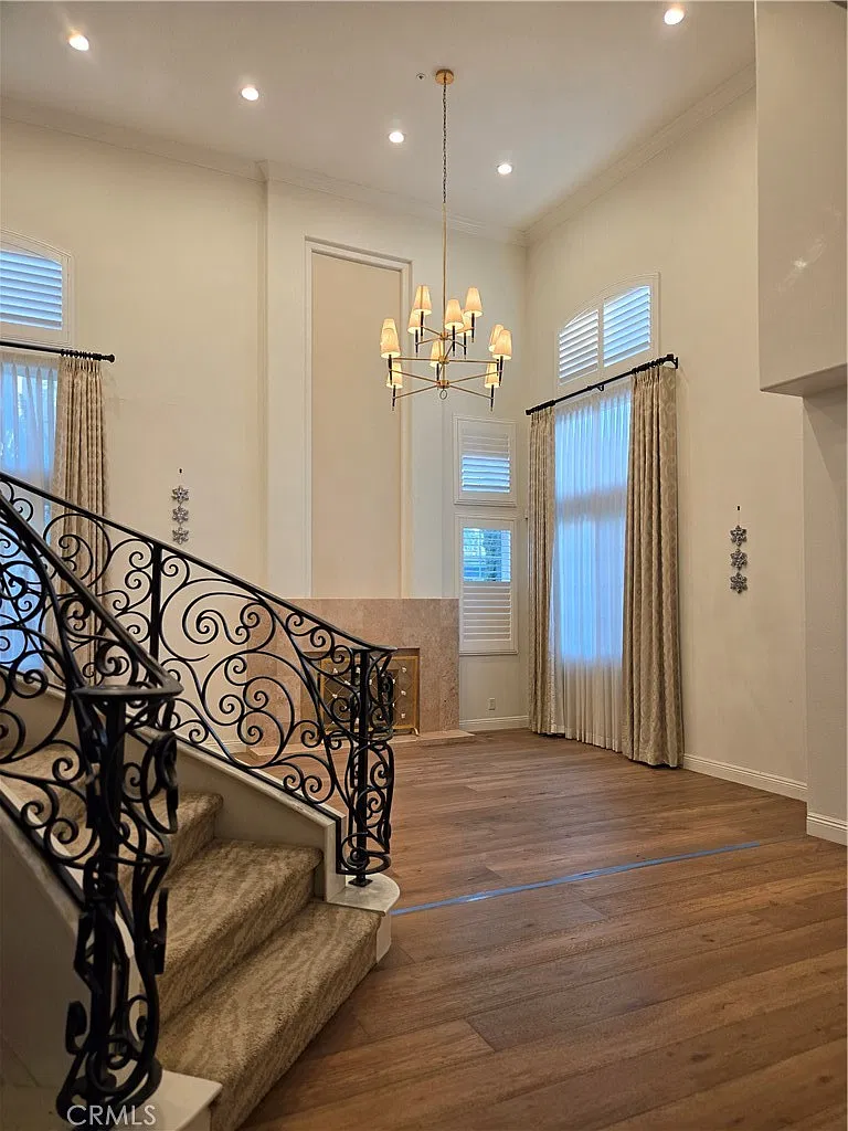 5 bed, 3212 sqft, $6,000 — Photo 4