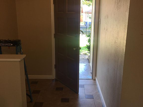 4th image of 1913 Rusdell Dr