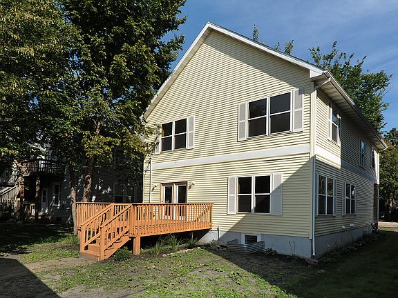 2nd image of 1065 23rd Ave SE