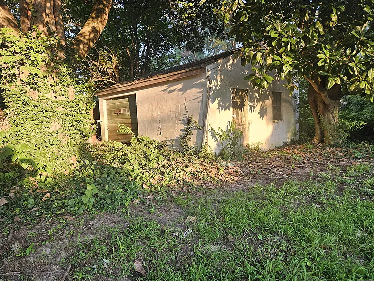 1707 Lyndover Rd — Photo 3