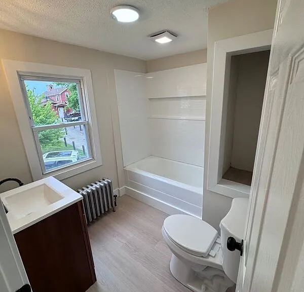 22 Fleming St #1 — Photo 4
