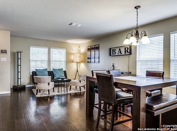 5th image of 16526 Amberly Ct