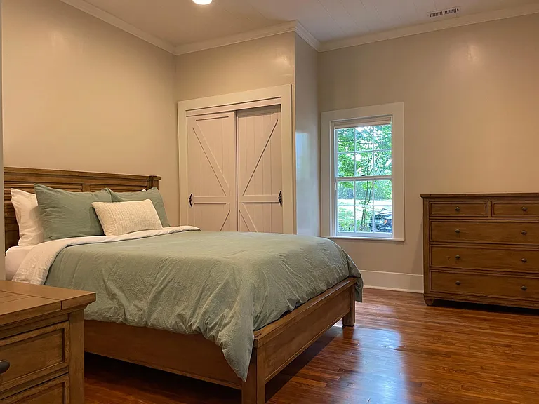 5454 Pinewood Rd — Photo 10