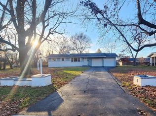 5 Cherry Dr, Mount Vernon, IL 62864