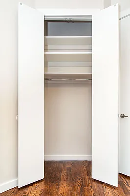 Rented by Nooklyn NYC LLC | media 122