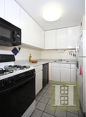 Rented by Halstead Real Estate | media 10