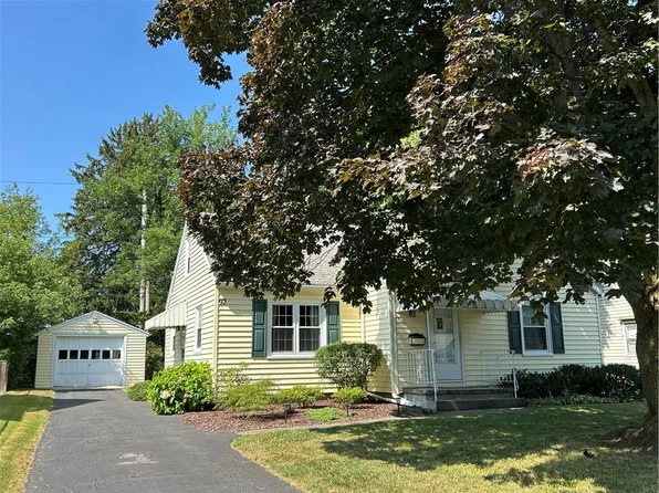 92 Clarington St, Rochester, NY 14609