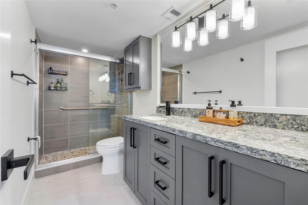 1505 N Riverside Drive #1003, photo 8