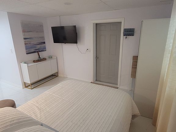 3rd image of 519 Wildwood Way APT C