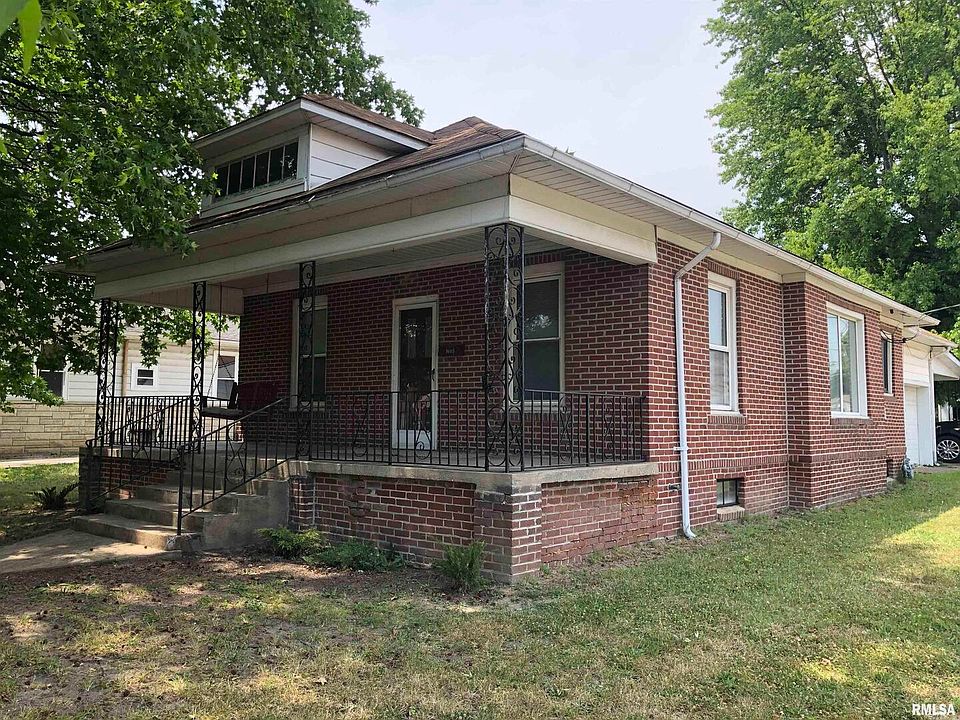 1st image of 1008 E Boulevard St