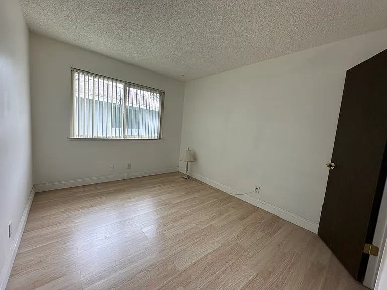 6201 Carlow Dr #4 — Photo 9