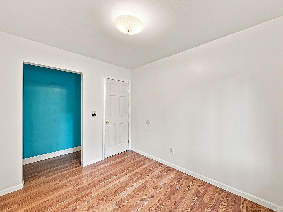 474 Maple St, photo 20
