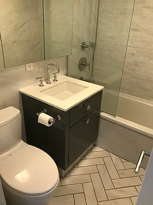 Rented by UES Management | media 31