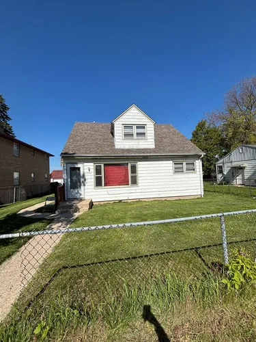 5449 N 58th St Photo 1